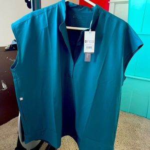 NWT FIGS Caribbean Blue, Rafaela, L